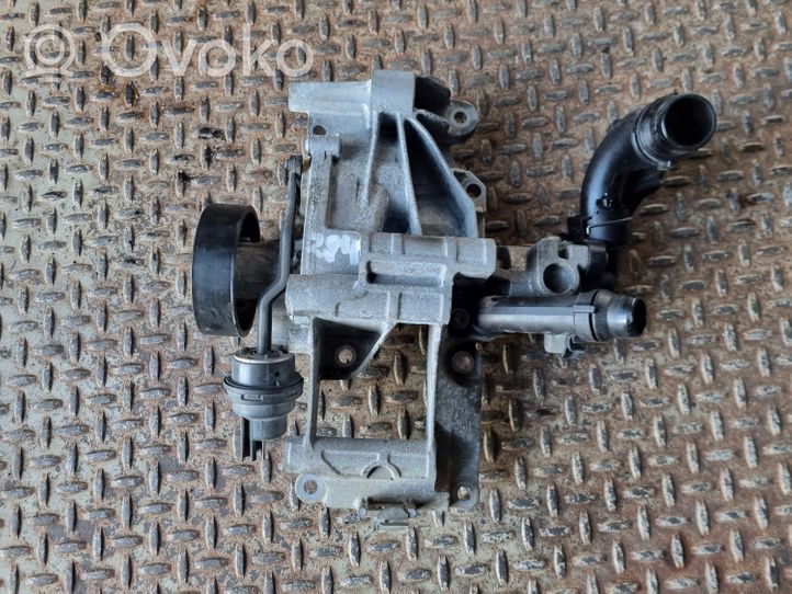 BMW 3 G20 G21 Pompe de circulation d'eau 2805718