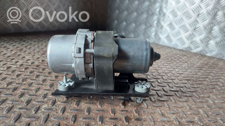 BMW 5 G30 G31 Vakuumo pompa 6880628