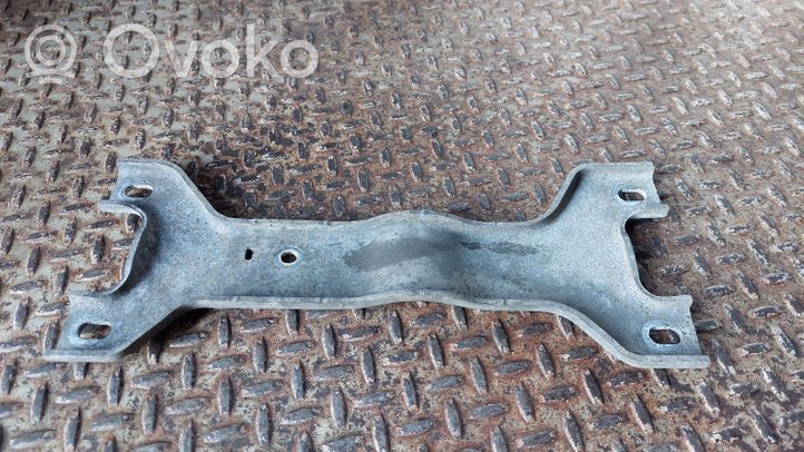 Mercedes-Benz A W177 Staffa/supporto di montaggio della marmitta A2474921500