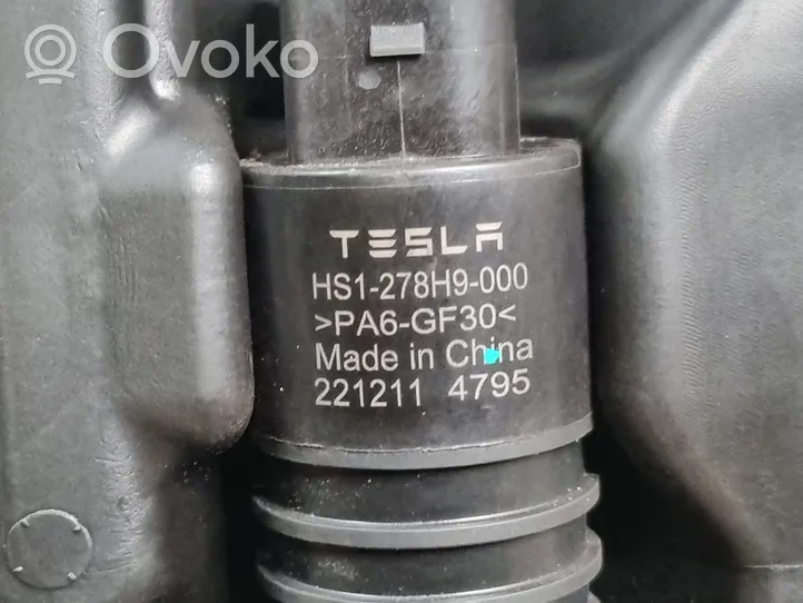 Tesla Model Y Zbiornik płynu do spryskiwaczy szyby przedniej / czołowej 160794800B