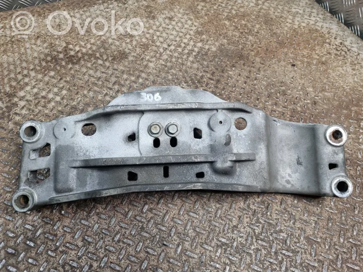 Dodge Challenger Gearbox mounting bracket 04726088AE