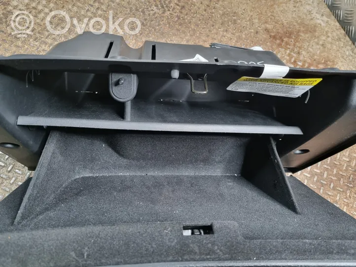 Dodge Challenger Glove box set 68265143AA