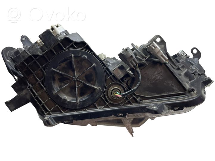 Toyota RAV 4 (XA40) Lampa przednia 8118542680