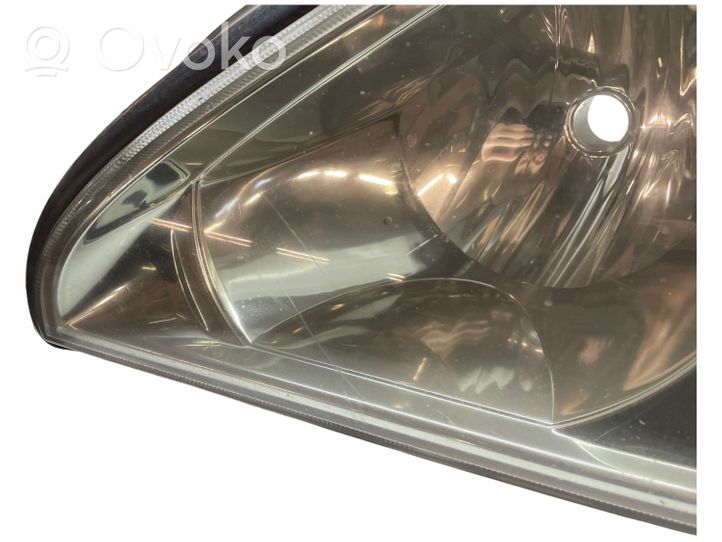 Lexus RX 330 - 350 - 400H Lampa przednia 8118548240