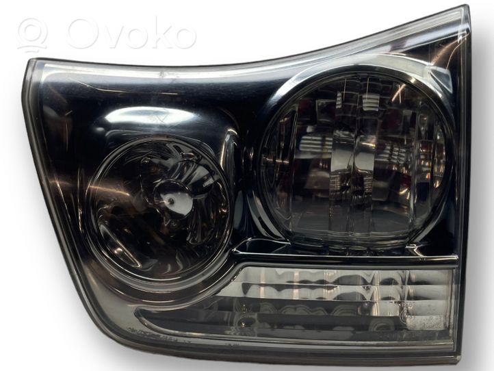 Lexus RX 300 Lampy tylnej klapy bagażnika 8158148050