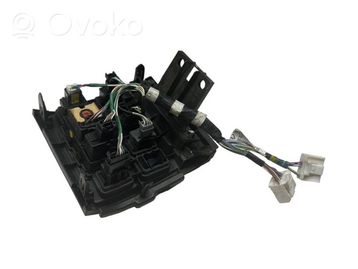 Toyota Land Cruiser (J200) Autres pièces du tableau de bord 8214360260C