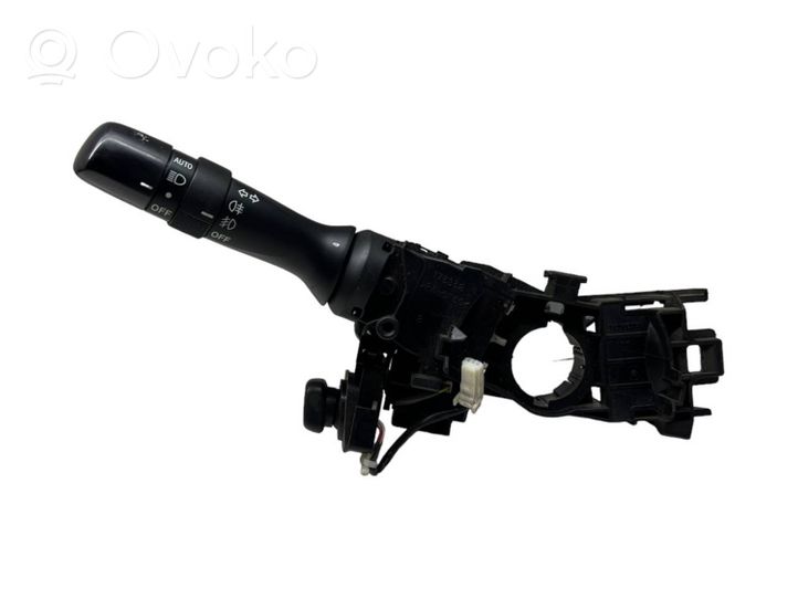 Lexus RX 330 - 350 - 400H Suuntavilkun vipu 3031017F102