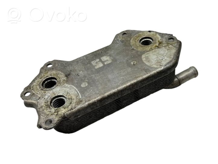 Toyota Corolla Verso E121 Supporto di montaggio del filtro dell’olio 157100R010