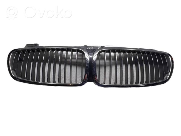 BMW 7 E65 E66 Grille de calandre avant 10627110