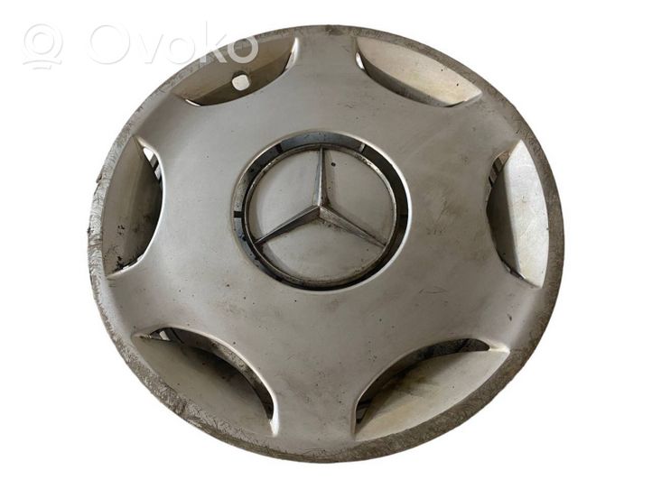 Mercedes-Benz C W202 Mozzo/copricerchi/borchia della ruota R15 2024010024