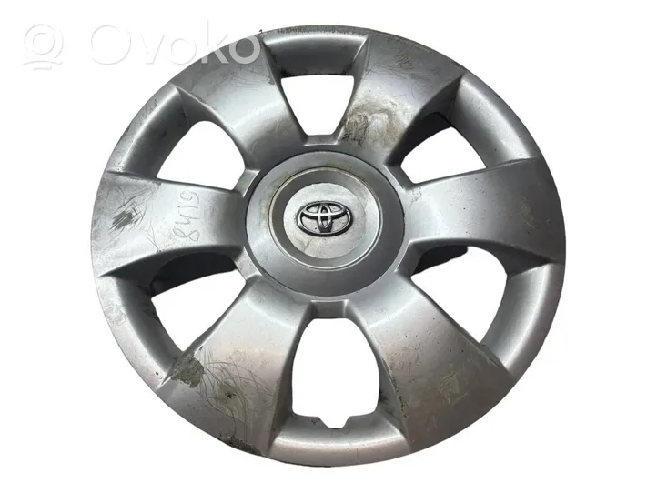 Toyota Yaris R15 wheel hub/cap/trim 