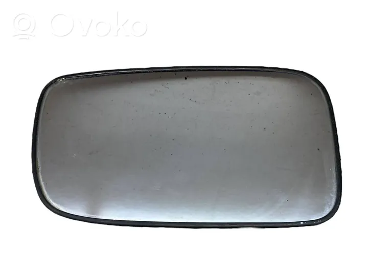 Toyota Avensis T250 Verre de rétroviseur latéral 3001866