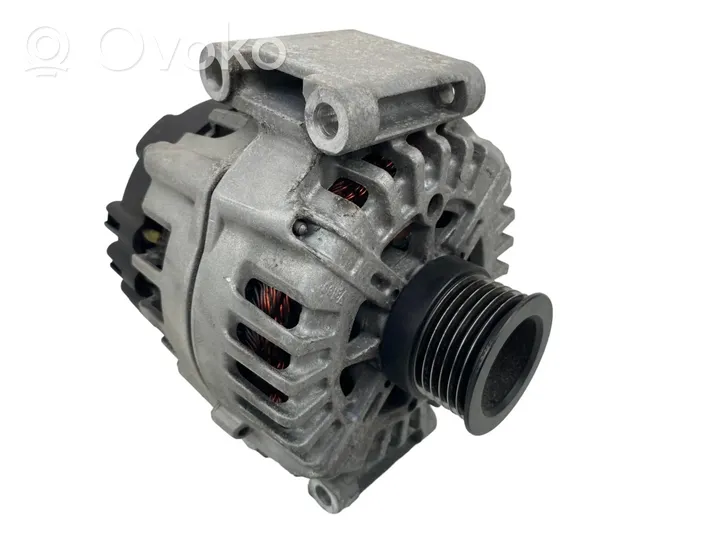 Mercedes-Benz C W205 Generatore/alternatore A0009062822