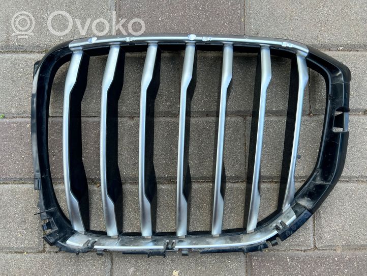 BMW X5 G05 Grille de calandre avant 7454887