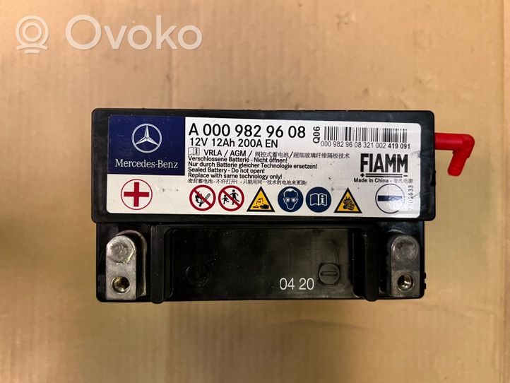 Mercedes-Benz S W222 Batteria A0009829608