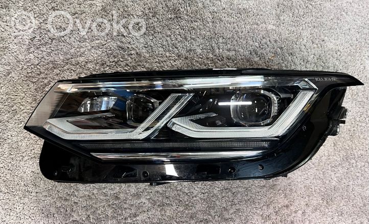 Volkswagen Tiguan Lampa przednia 5NB941081C