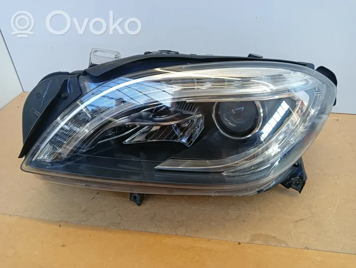 Mercedes-Benz GLS X166 Lampa przednia 