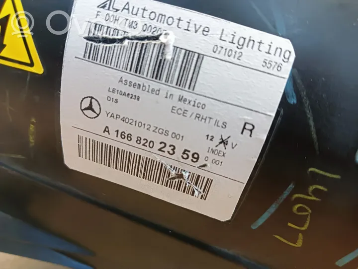 Mercedes-Benz ML W166 Priekšējais lukturis 