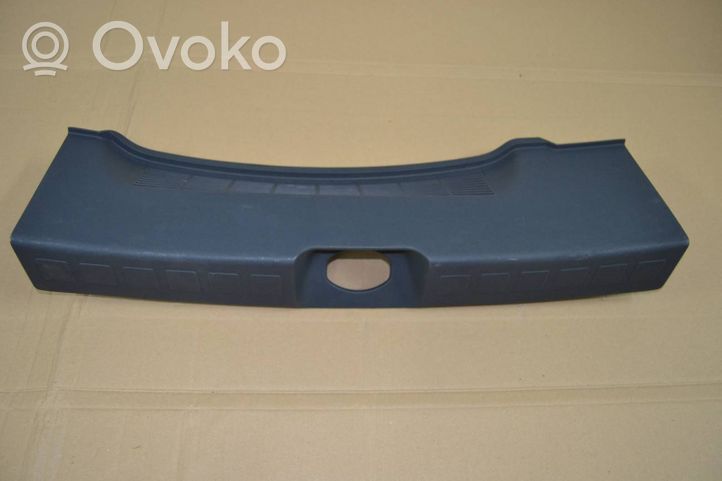 Mitsubishi Colt CZ3 Rivestimento superiore del portellone posteriore/bagagliaio MR951565