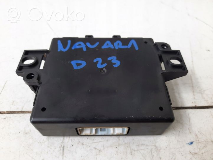 Nissan Navara D23 Pysäköintitutkan (PCD) ohjainlaite/moduuli 285324KJ0A