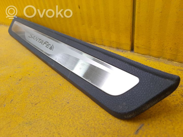 Hyundai Santa Fe Rivestimento vano piedi laterale 858842W500585742W50085888