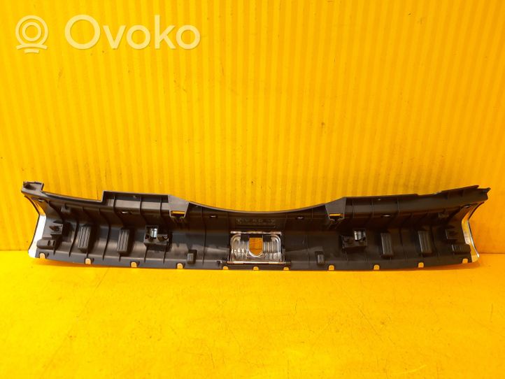 Audi A4 S4 B9 Osłona pasa bagażnika 8W9864513