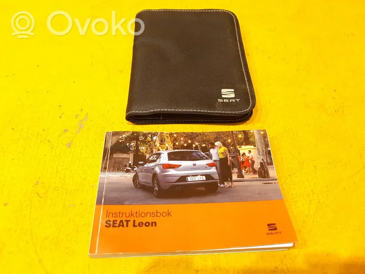 Seat Leon (5F) Owners service history hand book 