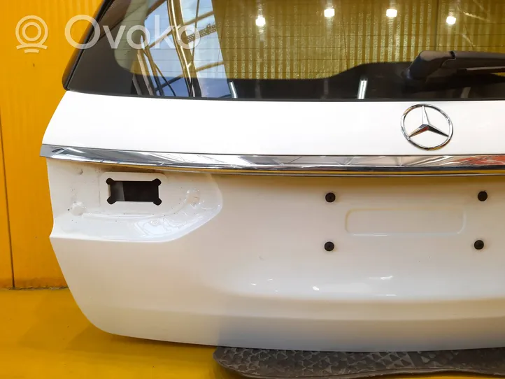 Mercedes-Benz E W213 Lava-auton perälauta 