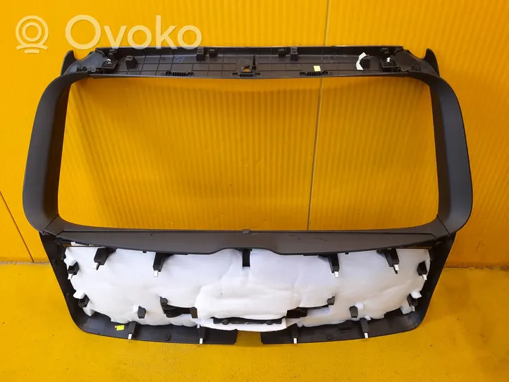 Audi Q7 4M Tailgate trim 4M0861325B