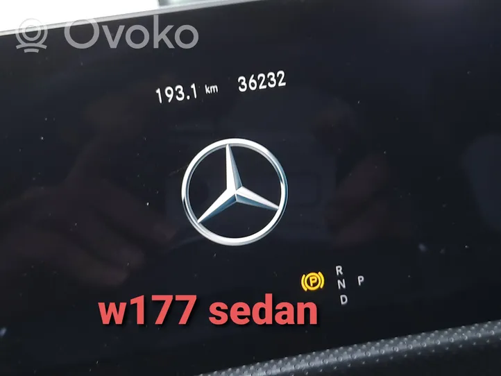 Mercedes-Benz A W177 Licznik / Prędkościomierz A2479007104