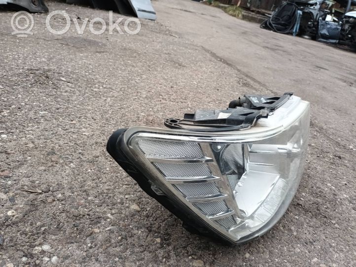 Dodge Journey Lampa przednia 