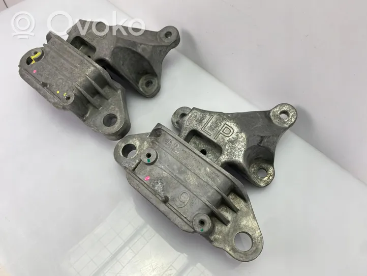 Ford Kuga III Support de boîte de vitesses LX61-7M121-PA