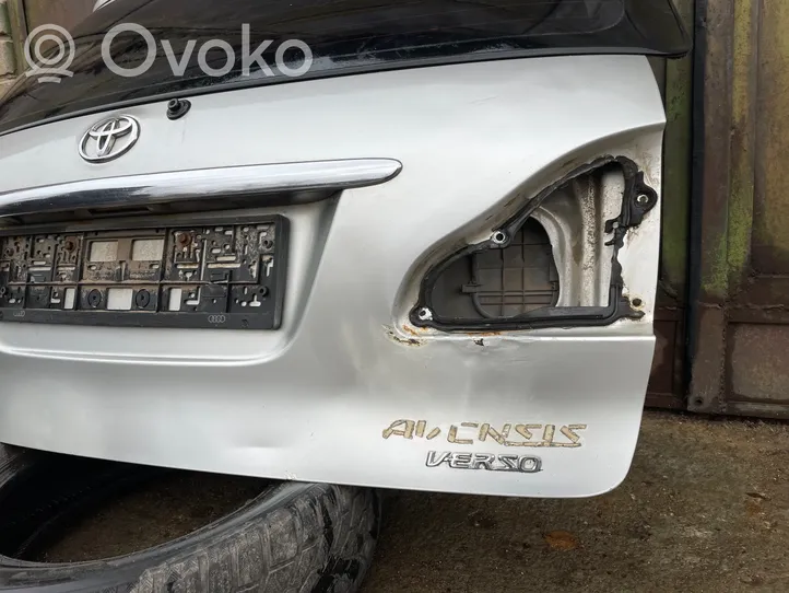 Toyota Avensis Verso Takaluukun/tavaratilan kansi 