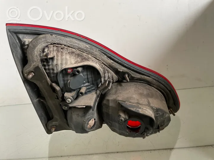 Toyota Avensis Verso Tailgate rear/tail lights 