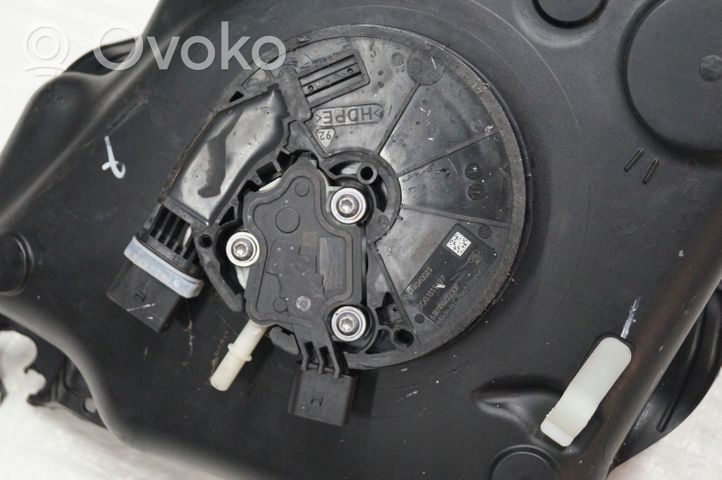 Volkswagen PASSAT B8 Zbiornik płynu AdBlue 3Q0131877D