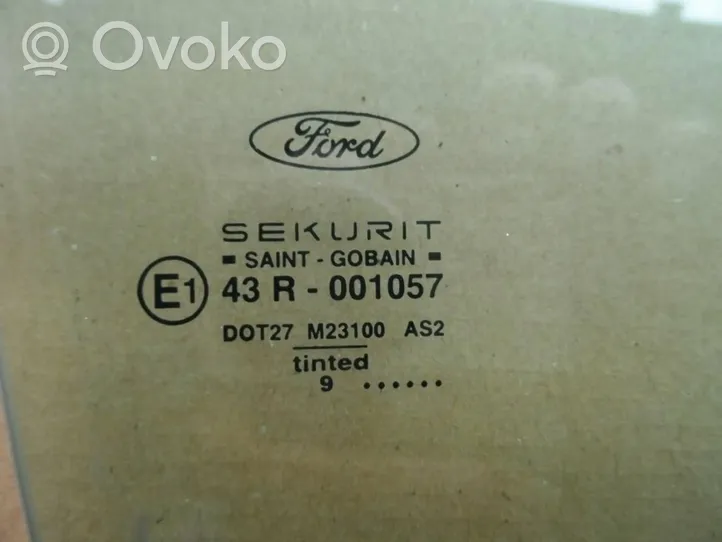 Ford Focus Slankiojančių durų stiklas 