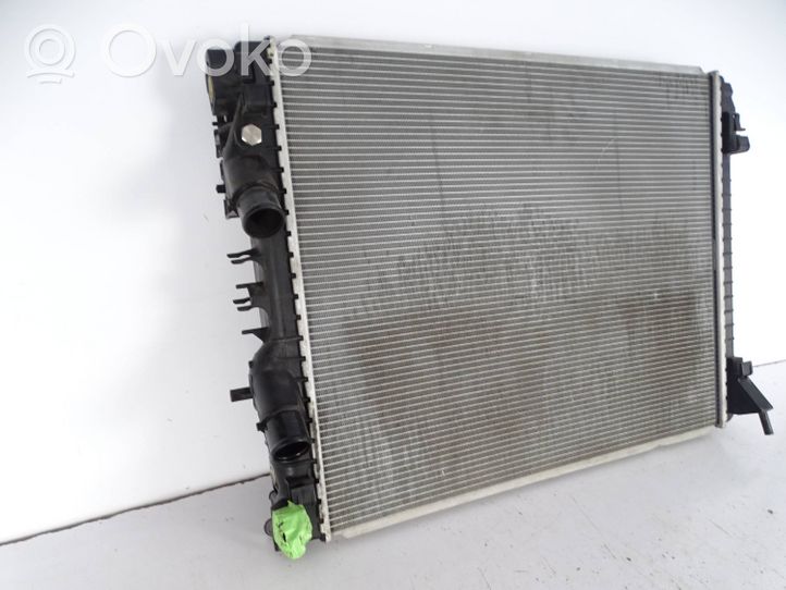 Maserati Ghibli Radiateur de refroidissement 670107326