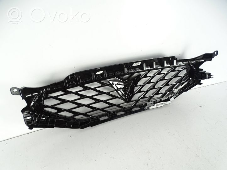 Seat Leon IV Maskownica / Grill / Atrapa górna chłodnicy 5FA852651C