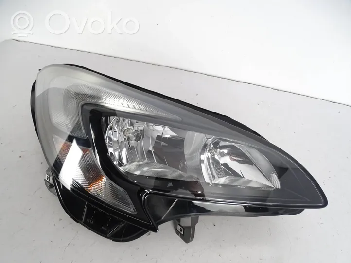 Opel Corsa E Faro/fanale 13381336