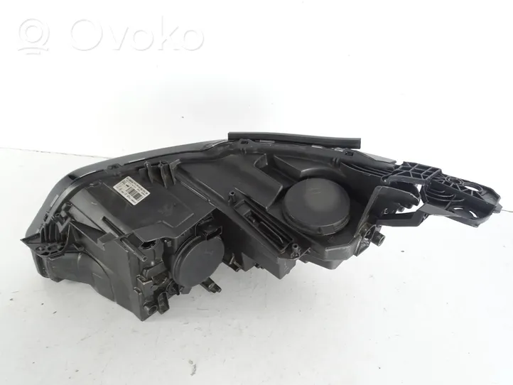 Peugeot 5008 II Lampa przednia 9810478080