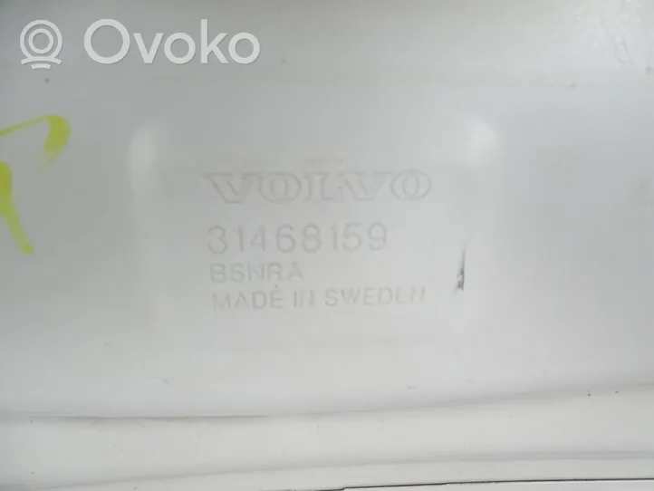 Volvo S60 Konepelti 