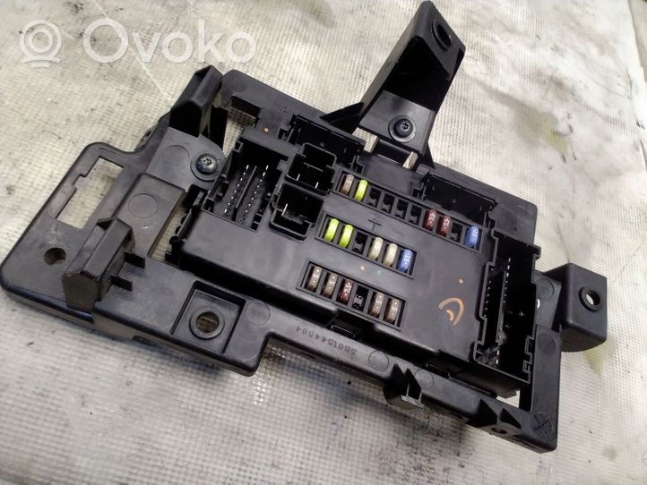 Iveco Daily 6th gen Comfort/convenience module 5802001333