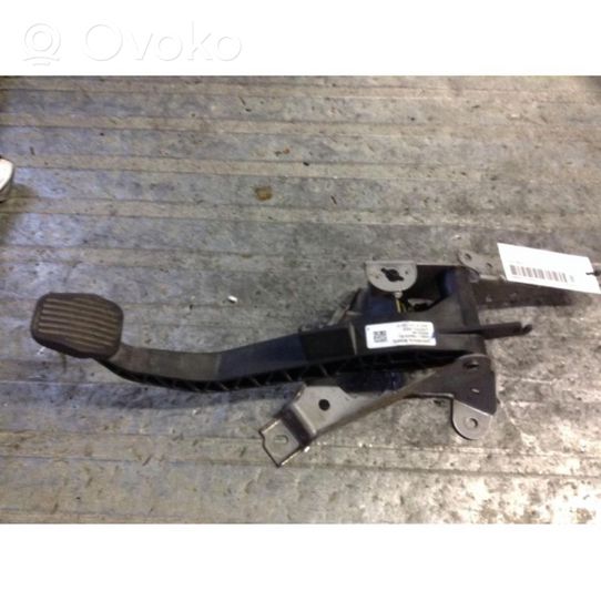 Volvo C30 Clutch pedal 