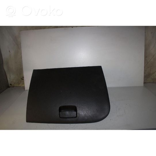 KIA Picanto Glove box 