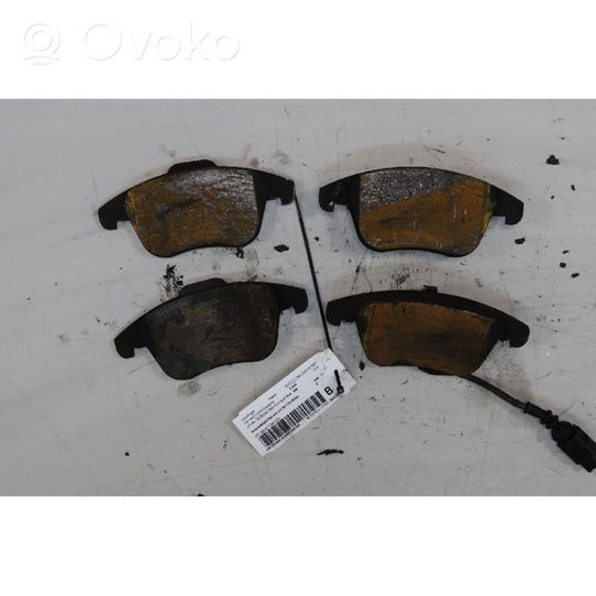 Volkswagen Tiguan Brake pads (front) 