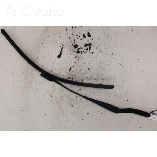 Volvo C70 Front wiper blade arm 