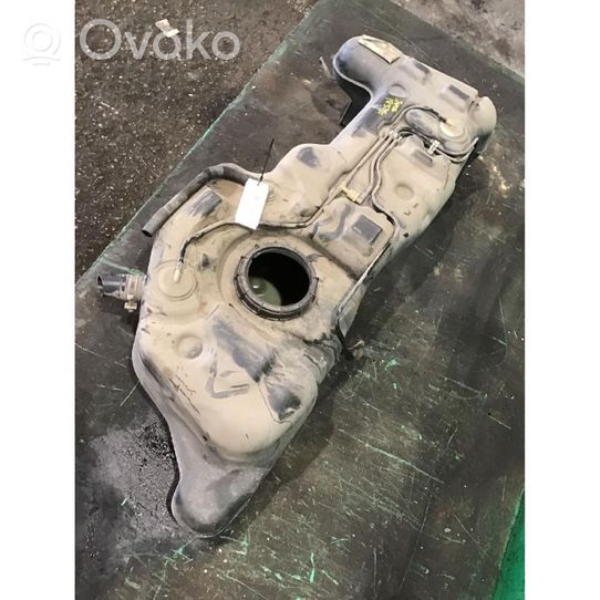 Nissan Juke I F15 Réservoir de carburant 