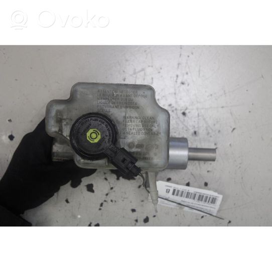 Volkswagen Touran II Master brake cylinder 