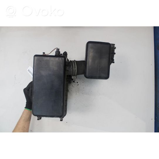 Toyota RAV 4 (XA10) Oro filtro dėžė 