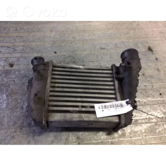 Audi A4 S4 B7 8E 8H Radiatore intercooler 